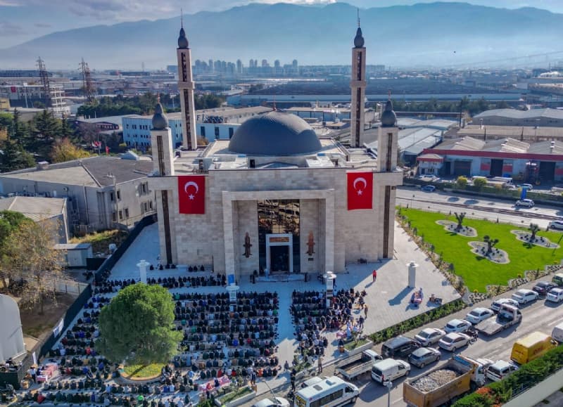 Yeni DOSAB Camii açıldı