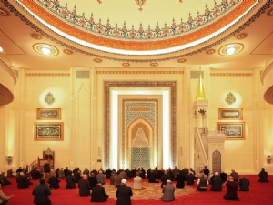 cami ici namaz genel